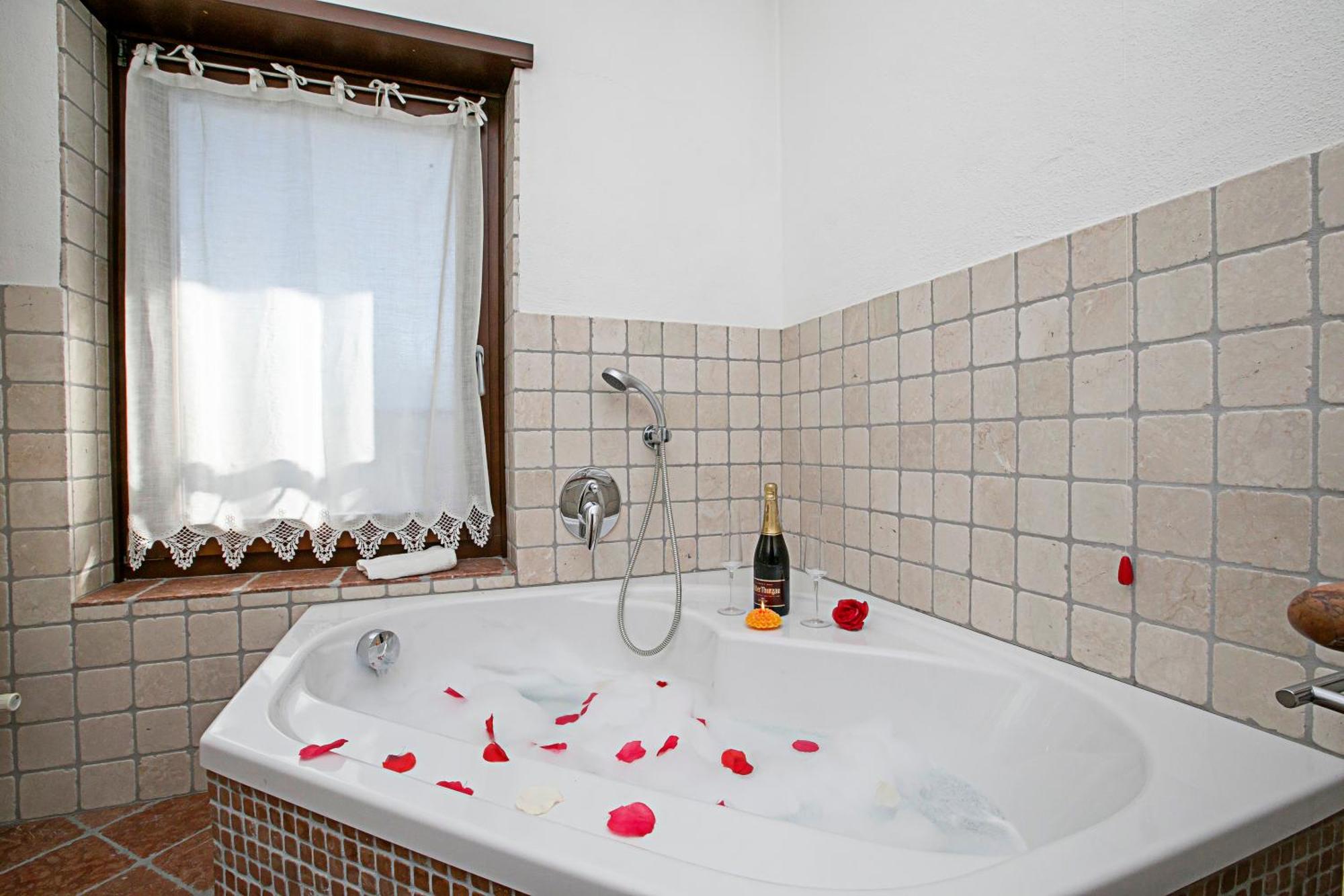 Paulie Apartment - Happy Rentals Riva del Garda Kültér fotó